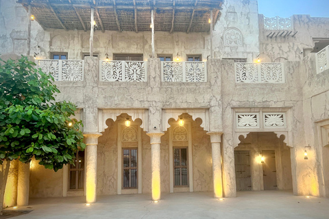 Dubai. Old Town,Museums,Markets,Street Food&Abra Boat Tour Shared Tour in Spanish