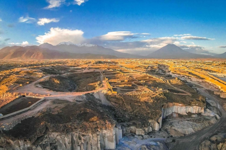 Van Arequipa: Sillar-routetour || Halve dag ||