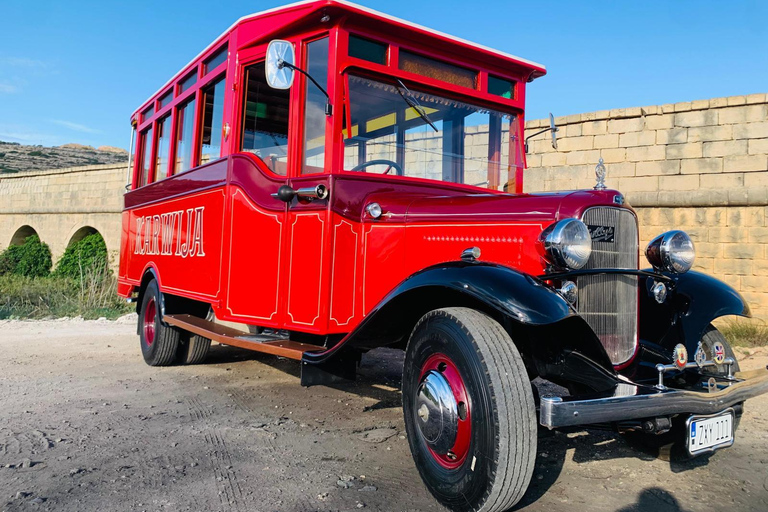 Malta: Privat chaufförsdriven veteranbussMalta: Privat chaufförsdriven vintagebuss 4 timmar