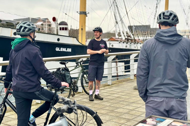 Glasgow: The Essential Glasgow Bike & E Bike Tour E Bike Option