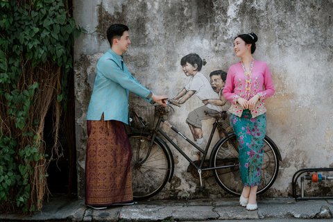 George Town: Baba & Nyonya Costume Rental with Photoshoot