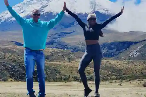Cotopaxi & Quilotoa Day Tour from Quito Volcano-Crater Lake