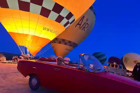 Cappadoce : Observation des montgolfières en voiture classique