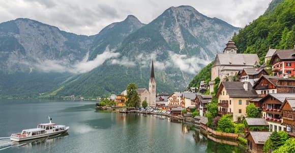 Vienna: Hallstatt, Salzkammergut Day Trip with option boat