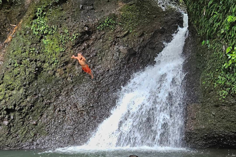 Tetebatu Waterfall Guided Hike with Local Guide