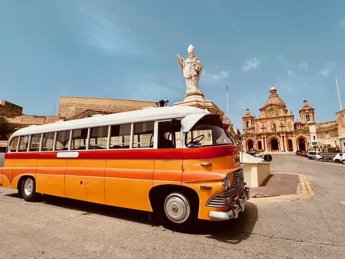 Malta: Tour di 5 ore in autobus d'epoca - Mdina e Grotta Azzurra con cibo incluso