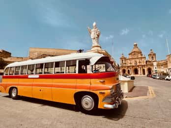 Malta: Tour di 5 ore in autobus d'epoca - Mdina e Grotta Azzurra con cibo incluso