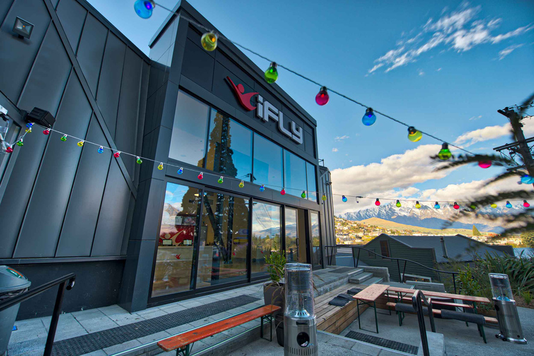 Queenstown: Ticket for 4 Indoor Skydiving Flights