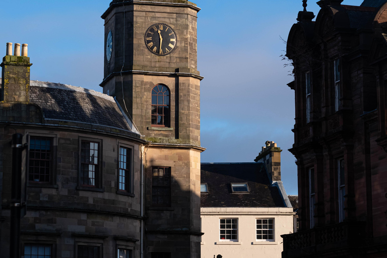 Edinburgh: Day Trip to Stirling by Train with Castle Admission Edinburgh: Train Excursion to Stirling with Castle Admission Included