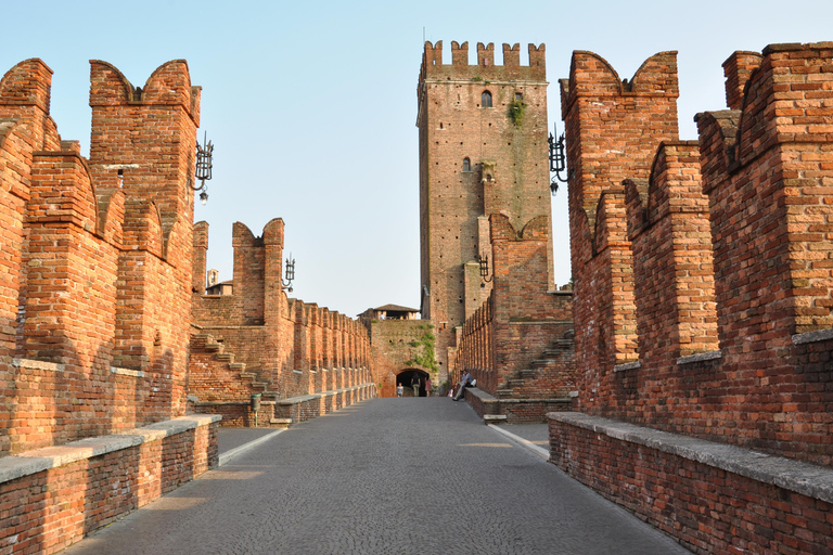 VIP Experience Verona, Desenzano & Sirmione with Boat Cruise VIP Experience Desenzano, Peschiera, & Sirmione with boat