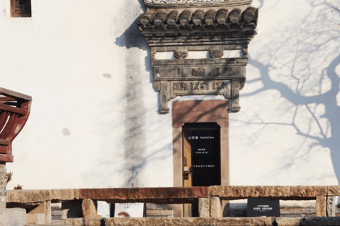 Zhujiajiao Ancient Water Town and Guangfulin Museum Day Trip