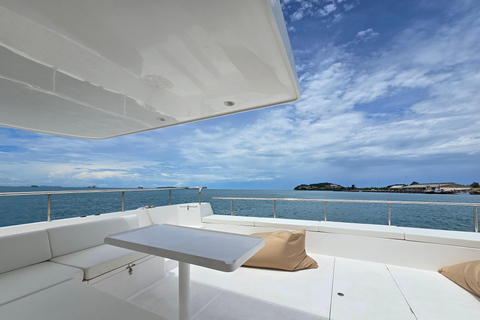 Phuket: Phi Phi Escape by VEGA Yacht with Late Departure VEGA Phi Phi – Including National Park Fee