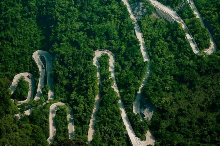 Vertical Heights: A 2-Day Private Discovery of Zhangjiajie