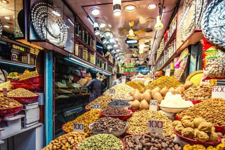 Delhi: Old Delhi Heritage Walk+Rikshaw Ride & Spice Market