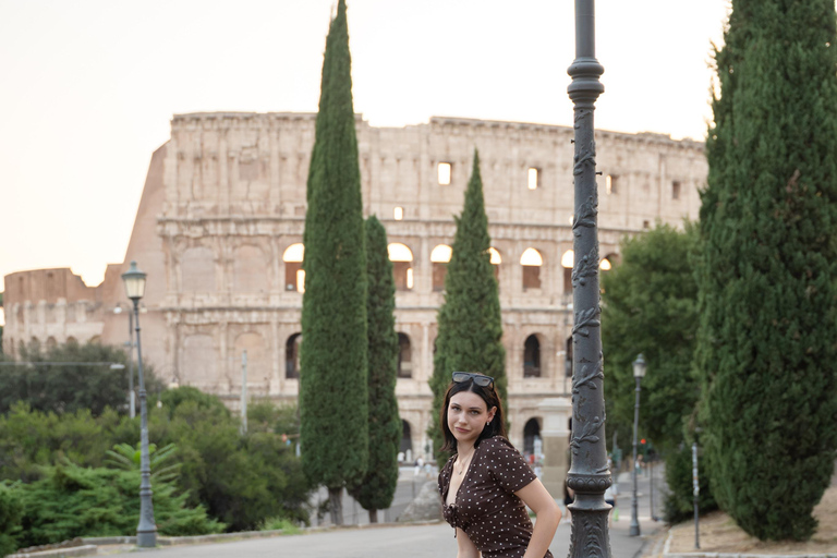 Rome: Private Editorial Shoot at Trevi Fountain or Colosseum Early Morning Trevi Fountain: 30-Minute Private Shoot