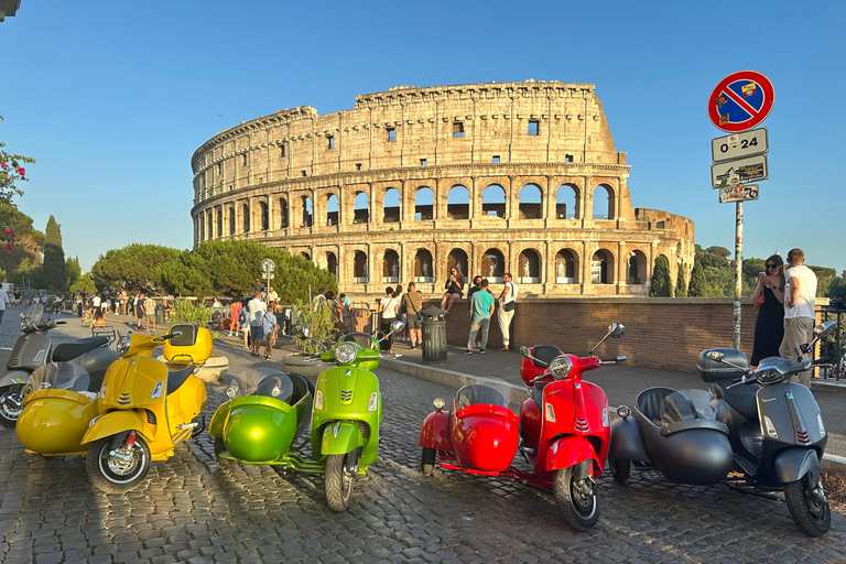 Roma: Visita en Vespa Sidecar con servicio de recogida del hotel