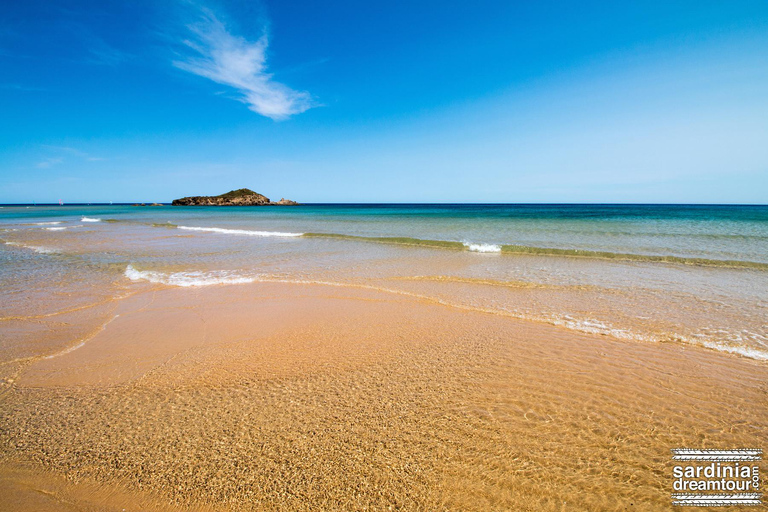 Z Cagliari: 4x4 góry i plaże w regionie ChiaCagliari: 4x4 góry i plaże w regionie Chia