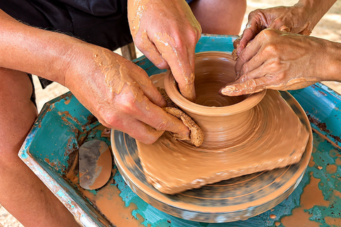 Vientiane: Pottery Workshop, Lao Boxing, & Buddha Park Tour 3 hours: Lao Boxing Experience at Pakaything Gym