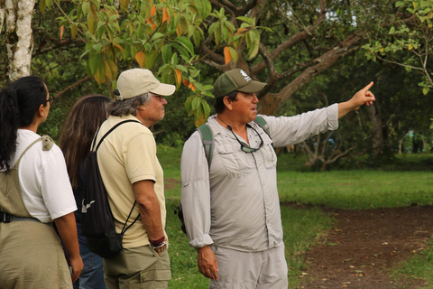 Galapagos: Exclusive 7-Day Tour – Santa Cruz, Isabela, and Santa Fe with Snorkeling Galapagos: Exclusive 7-Day Tour of Santa Cruz, Isabela, and Santa Fe with Snorkeling