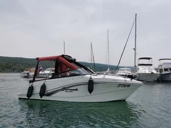 Dunat/Krk: Boot huren Oki Barracuda 585