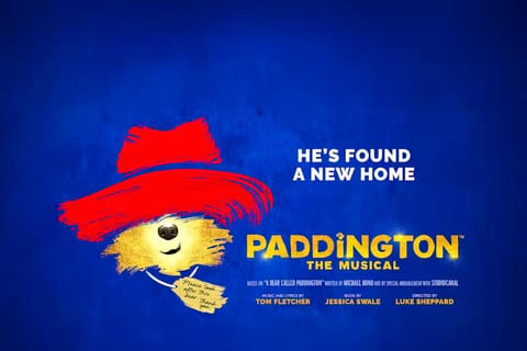 ロンドンのウエストエンド：パディントン・ザ・ミュージカルをご覧