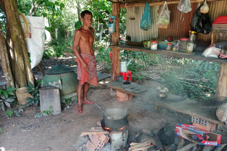 Siem Reap: Tonle Sap Lake & Floating Village Tour Tour in a Tuk Tuk