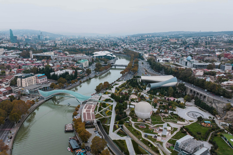 Tbilisi: tour della città storica e moderna con 2 corse in funivia