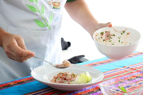4h Cooking Class in Lima: Iconic Dishes & Bottomless Drinks Private cooking class