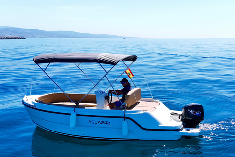 ماربيا: تأجير قوارب بدون ترخيص لمشاهدة الدلافينإيجار لمدة 30 دقيقة