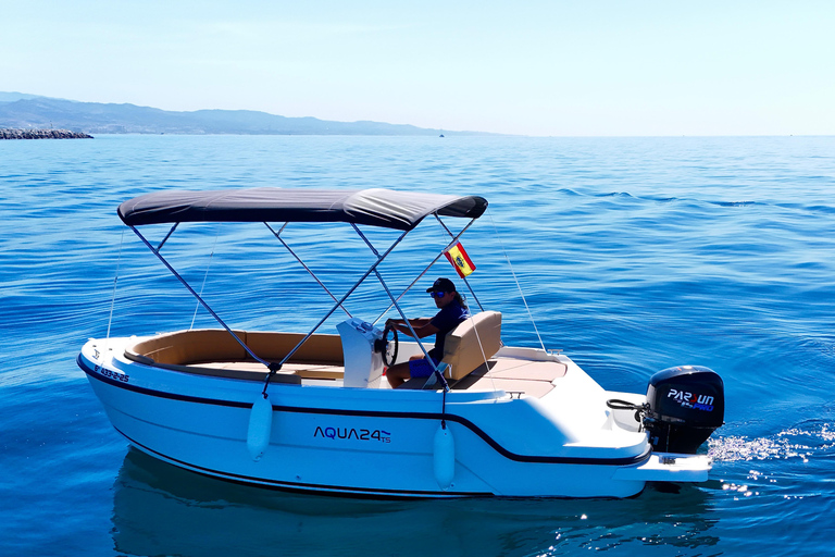 ماربيا: تأجير قوارب بدون ترخيص لمشاهدة الدلافينإيجار لمدة 30 دقيقة