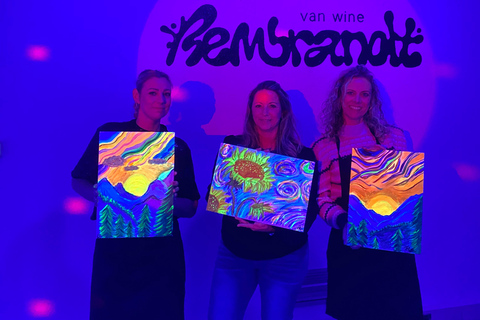 Eindhoven: Paint and Sip in the Dark at Rembrandt van Wine