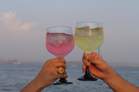 Cartagena: Lussuoso tour della baia al tramonto a Catamarán con Open Bar