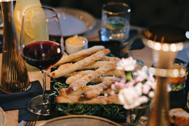 Gdańsk: River Cruise on Motlawa with Meal and Drink Romantic Cruise