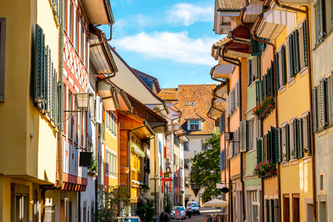 Zurich: Private Photo Shoot with Local Photographer ESSENTIAL 20 min | 15 photos