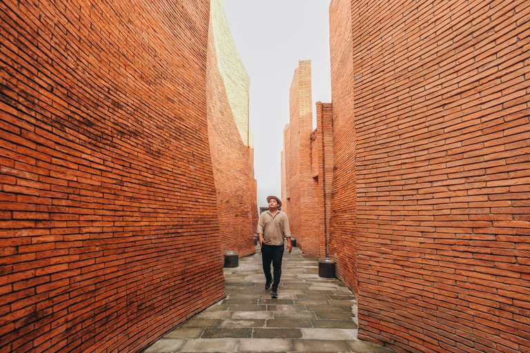 From Bangkok: Ayutthaya Temples & Gallery Boathouse Tour Ayuthaya Combi of Café, Temples & Gallery Boathouse Tour