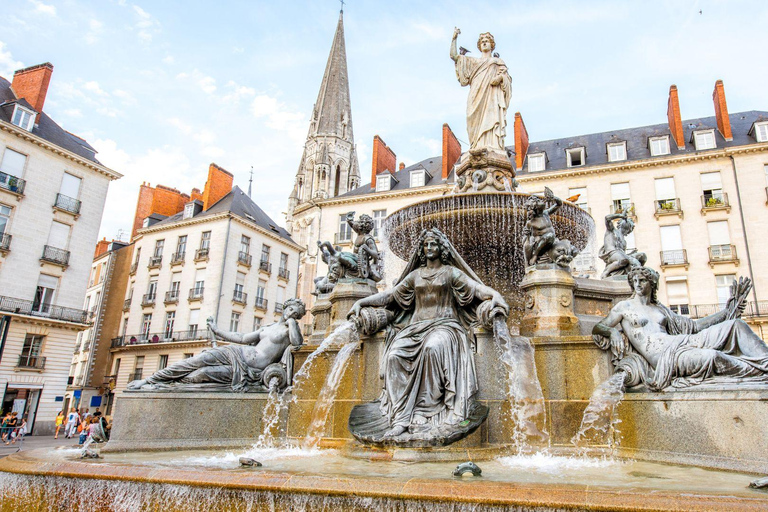Best of Nantes: Private Walking Tour with a Local Private City Walking Tour - 3Hr