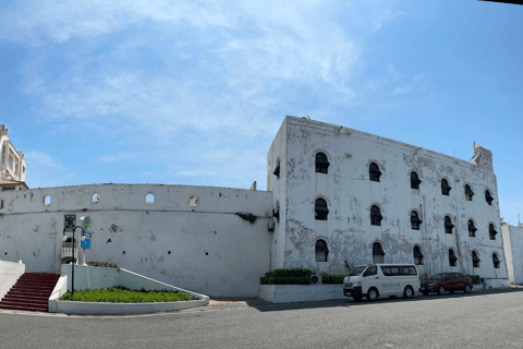 Accra Walking Tour: Journey into Ghana’s Pan-African Legacy