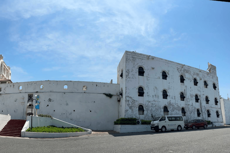 Accra Walking Tour: Journey into Ghana’s Pan-African Legacy