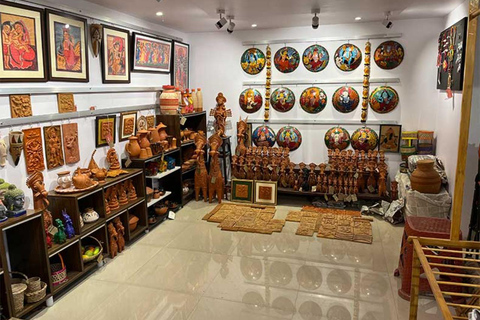 Visita guiada exclusiva a Delhi para ir de compras con trasladosDelhi Cottage Emporium Recorrido de compras