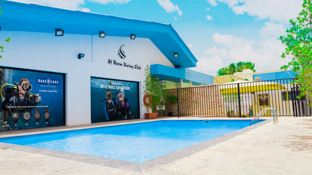 Dubai: Introductory Pool Diving Experience for Beginners