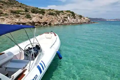 Durazzo, Tirana e Golem: tour in barca a Karaburun e Sazan