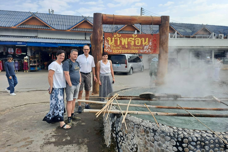 Chiang Rai: 2 Temples (White and Blue) + Black House Museum Meeting Point: Wat Phra Singh (Hotels Outside Pickup Area)