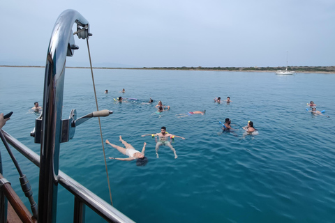 From Athens: Agistri, Moni, and Aegina Yacht Tour with Lunch