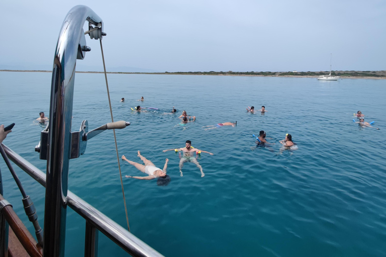 Athen: Agistri und Aegina Yachttour mit Mittagessen und Schwimmen