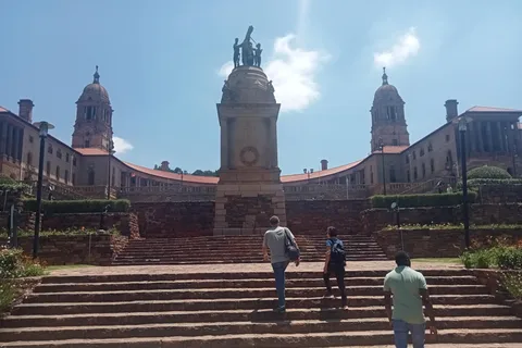 Pretoria and Cullinan diamond mine tour (surface tour)