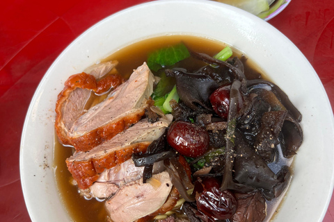 Private Jeep Tour Saigon: Ho Chi Minh City Sightseeing Private Standard Tour Without Meal