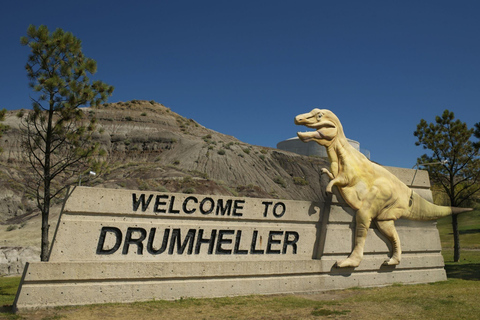 Badlands Tour: Drumheller with Museum, Hoodoos & Dinosaurs Booking Option for Summer 2026