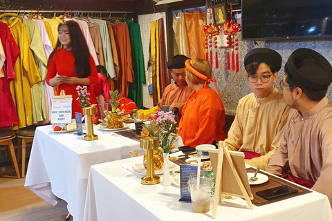 Hue: Perfume River Dinner Cruise with Folk Music Show Hue Folk Music Performance Only