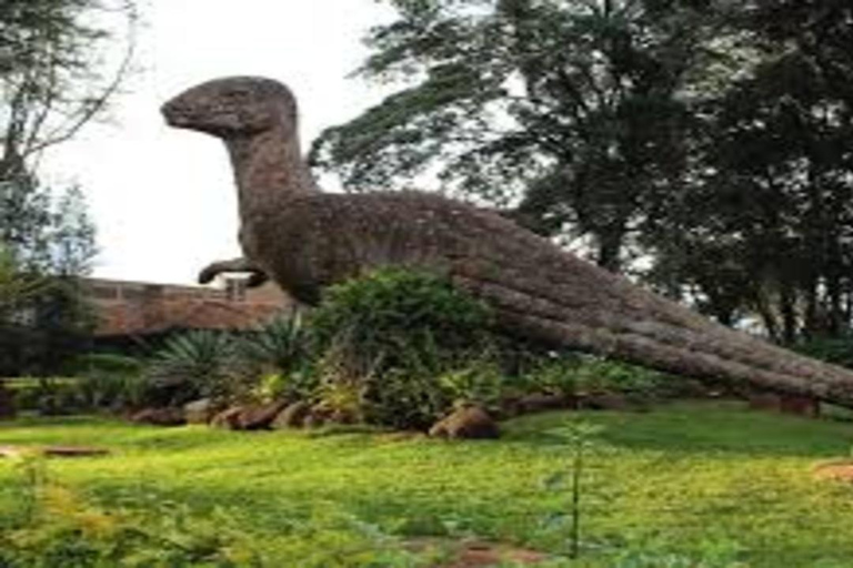 Nairobi: National Museum & Snake Park Guided Tour