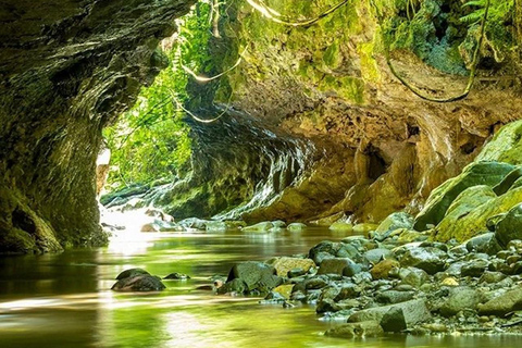 Bayano Caves Tour with Boat Ride and Kayaking
